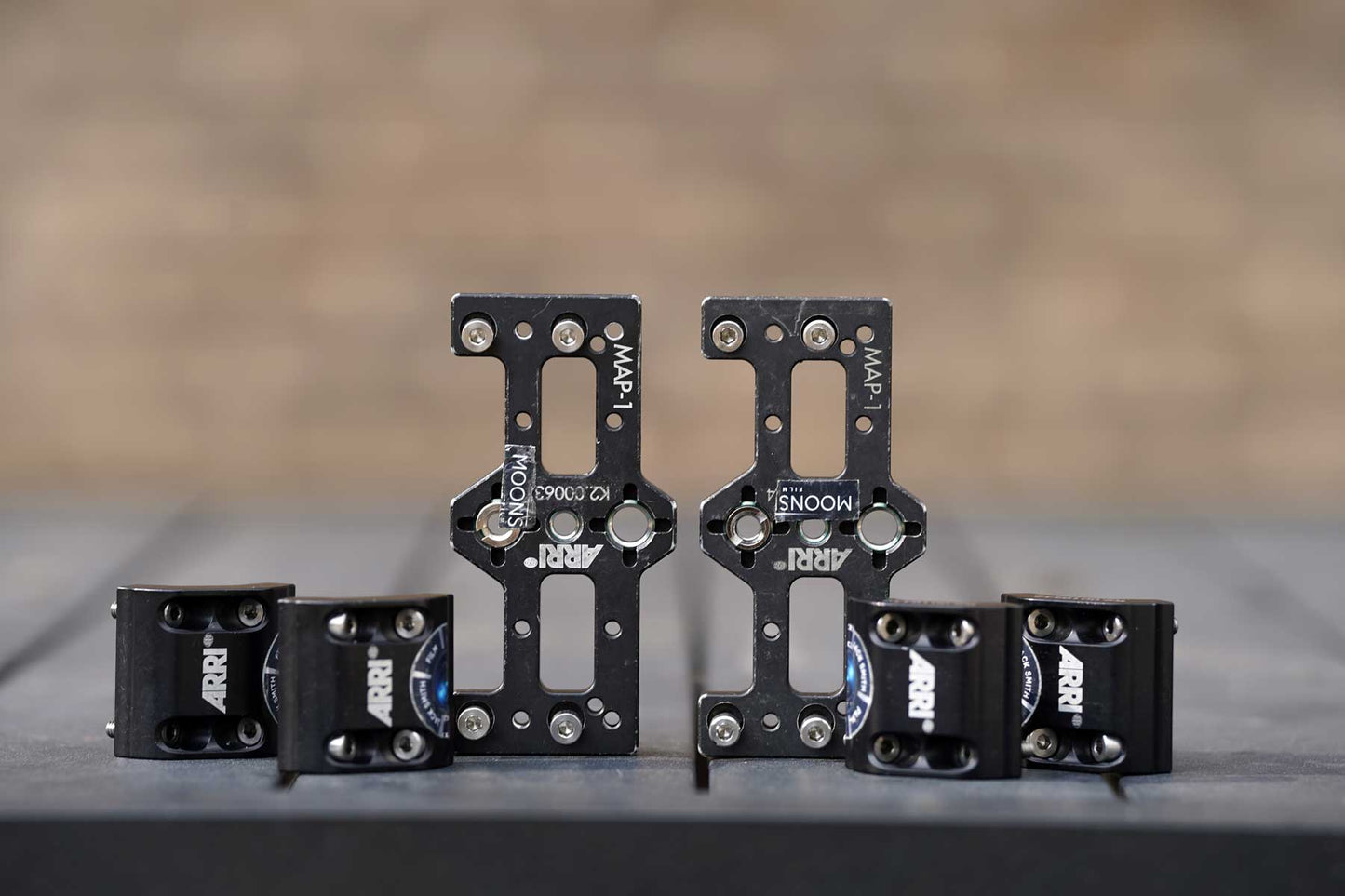 ARRI Alexa Map-1 Adapter Plate locks
