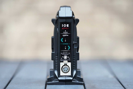 IDX Dual V lock Battery Charger