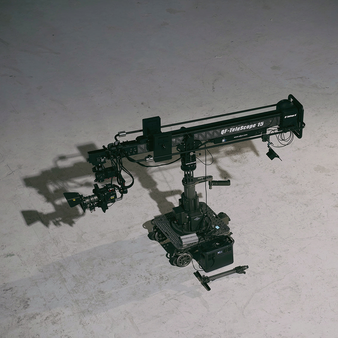 QF Telescope 6M Crane