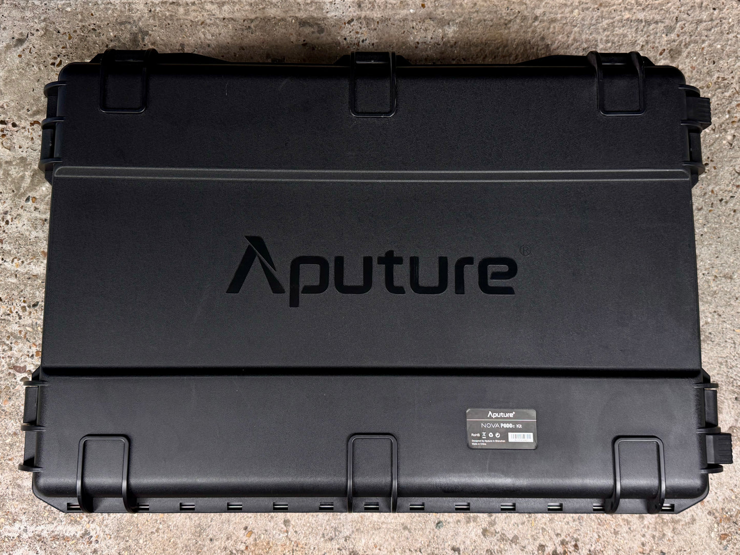 Aputure Nova P300c