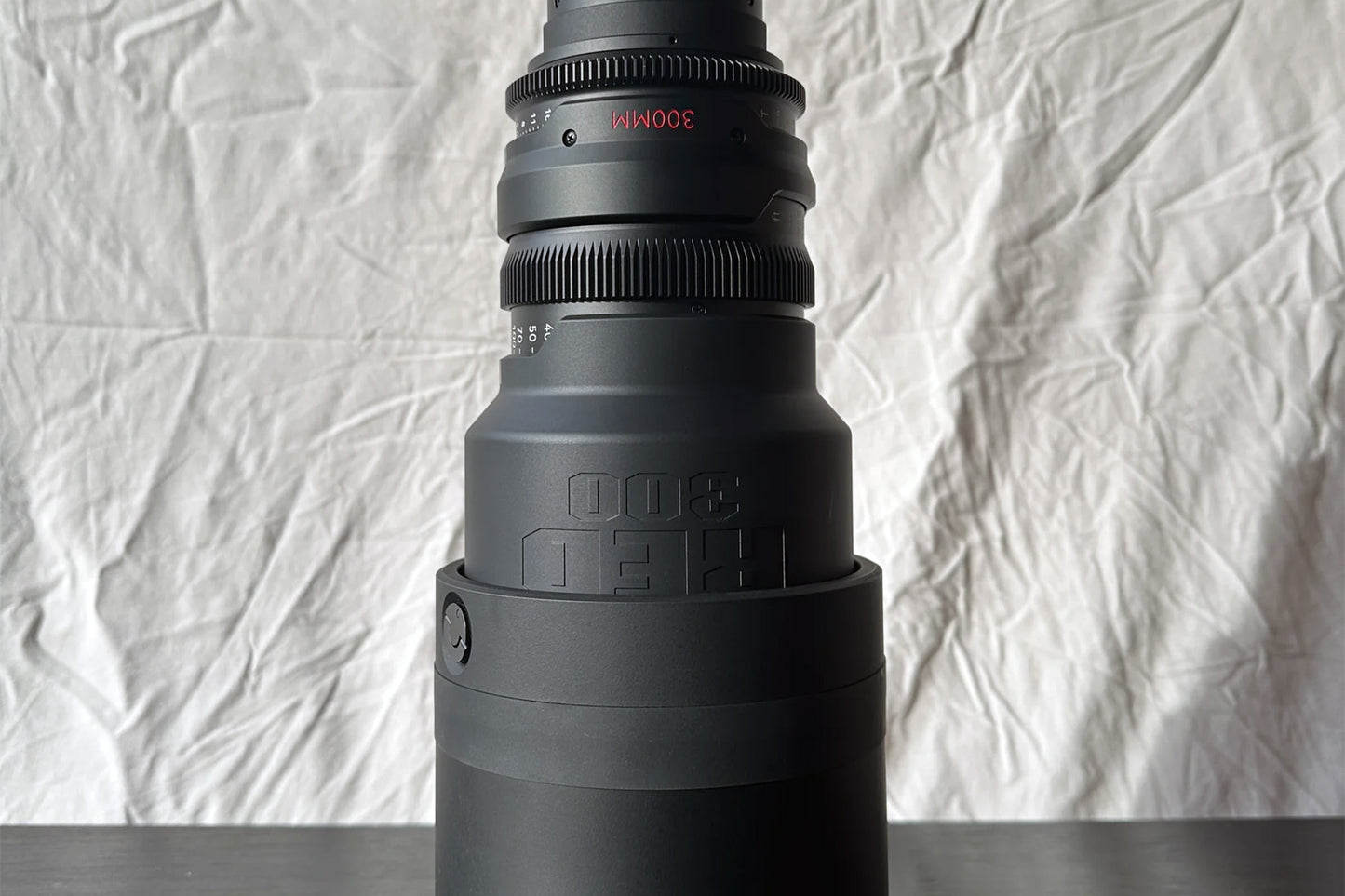 RED 300mm T2.9 PL Mount